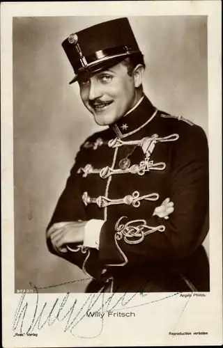 Ak Schauspieler Willy Fritsch, Portrait, Uniform, Filmkostüm, Autogramm