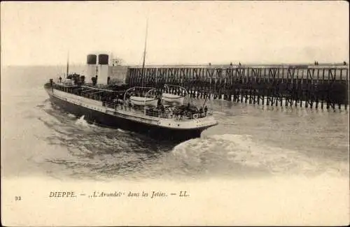 Ak Dieppe Seine Maritime, The Arundel in the Piers