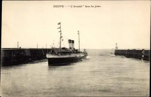 Ak Dieppe Seine Maritime, The Arundel in the Piers