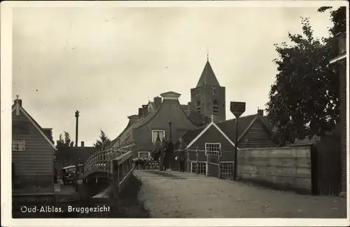 Ak Old Alblas Südholland, Blick auf die Brücke