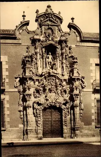 Ak Madrid Spanien, Hospicio de San Fernando, Eingang