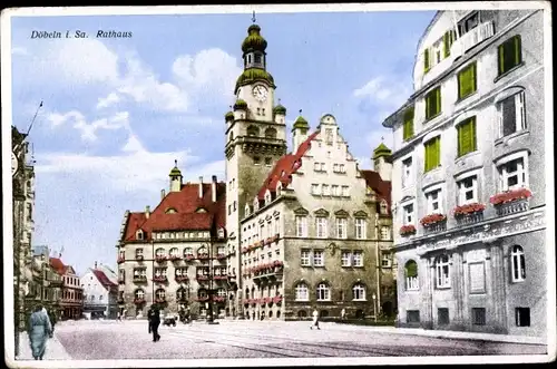 Ak Döbeln in Mittelsachsen, Straßenpartie am Rathaus