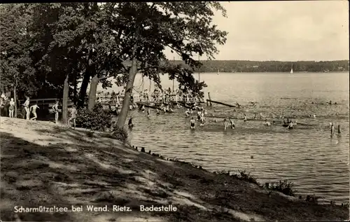 Ak Wendisch Rietz in der Mark, Scharmützelsee, Badestelle, Badegäste, Steg