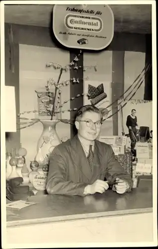 Foto Ak Bad Bramstedt in Holstein, Messestand, Verkaufsstelle Continental