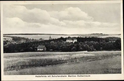 Ak Hasselfelde Oberharz am Brocken, Blick auf den Ort mit Schullandheim Martino Katharineum