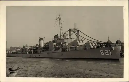 Foto Ak US Amerikanisches Kriegsschiff, DD 821, Zerstörer