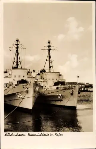 Ak Wilhelmshaven in Niedersachsen, Deutsche Kriegsschiffe im Hafen, Minensuchboote SG, ST