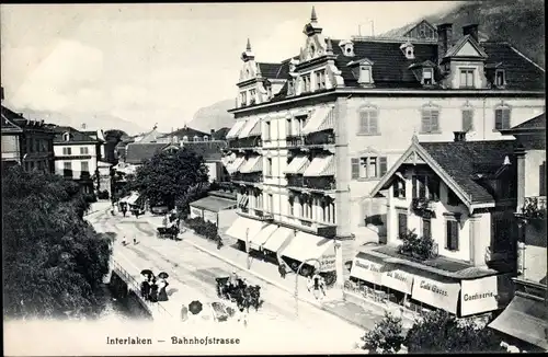 Ak Interlaken Kanton Bern Schweiz, Bahnhofstraße