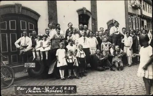 Foto Ak Hann Münden in Niedersachsen, Gau und Bez. W. F. 01 09 1929, Personen