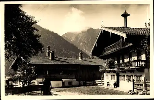 Ak Osterhofen Bayrischzell in Oberbayern, Häuser, Hof