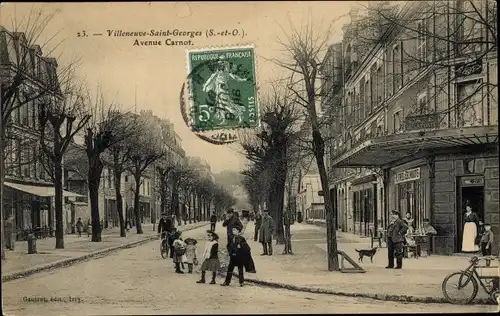 Ak Villeneuve Saint Georges Val de Marne, Avenue Carnot