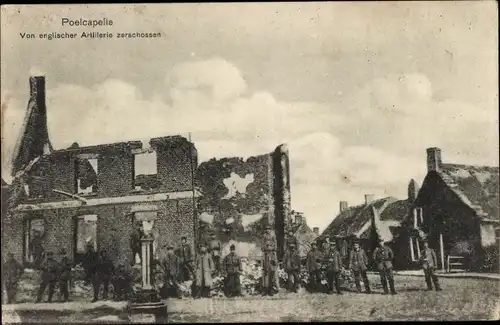 Ak Langemarck Langemark Poelkapelle Westflandern, von englischer Artillerie zerschossen