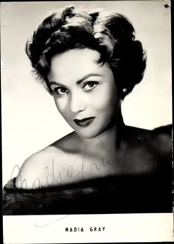 Ak Schauspielerin Nadia Gray, Portrait, Ohrringe, Autogramm