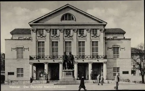 Ak Weimar in Thüringen, Deutsches Nationaltheater, Goethe-Schiller-Denkmal