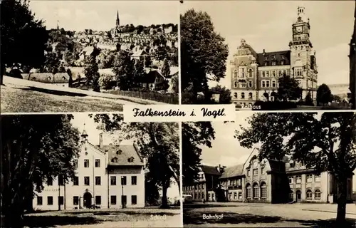 Ak Falkenstein im Vogtland, Rathaus, Schloss, Bahnhof, Gesamtansicht