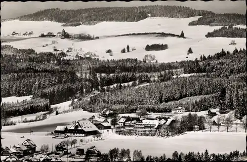 Ak Hinterzarten im Schwarzwald, Ortsansicht, Winteransicht