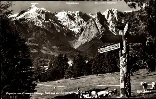 Ak Wegweiser am Kramerplateauweg, Zugspitzgruppe, Alpspitze, Höllentalspitzen, Waxenstein