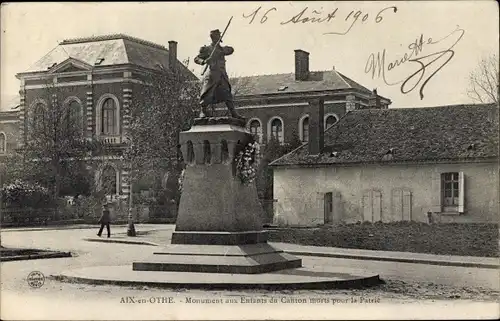 Ak Aix en Othe Aube, Denkmal für die Kinder des Kantons, die für das Vaterland gestorben sind