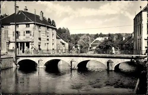 Ak Essoyes Aube, Brücke über die Ource