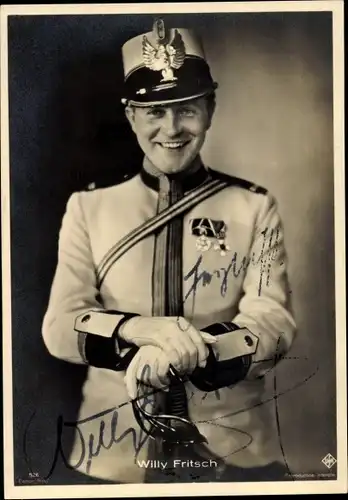 Ak Schauspieler Willy Fritsch, Portrait, Uniform, Filmkostüm, Autogramm