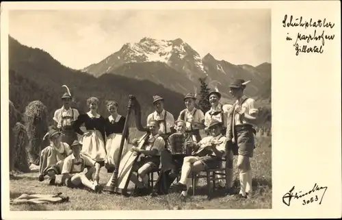 Ak Schuhplattler in Mayrhofen Zillertal, Tiroler Tracht, Musiker, Musikinstrumente