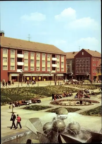 Ak Jena in Thüringen, Platz der Kosmonauten, Brunnen