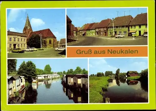 Ak Neukalen Mecklenburgische Seenplatte, Bootshäuser an der Peene, Markt, Kirche