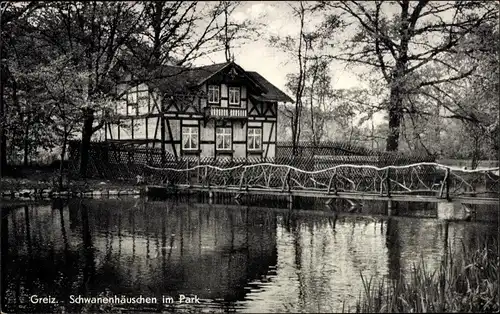 Ak Greiz im Vogtland, Schwanenhäuschen im Park