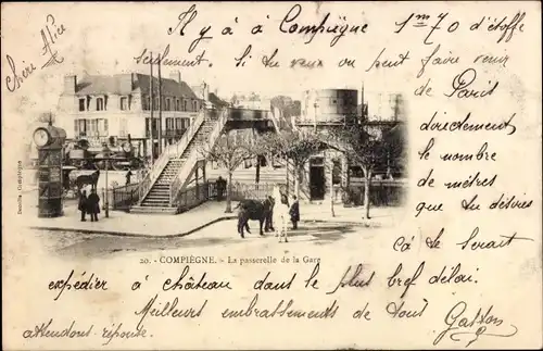 Ak Compiègne Oise, Die Fußgängerbrücke des Bahnhofs