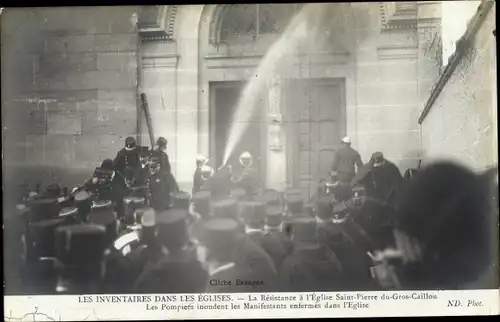 Ak Paris Palais Bourbon, Widerstand in der Kirche Saint Pierre du Gros Caillou