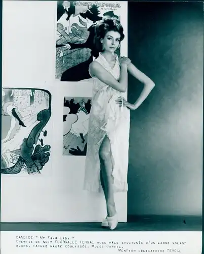 Foto Frau im Nachthemd, Reklame, Candide, My Fair Lady