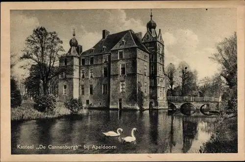 Ak Apeldoorn Gelderland, Kasteel "De Cannenburgh, Schwäne, Brücke