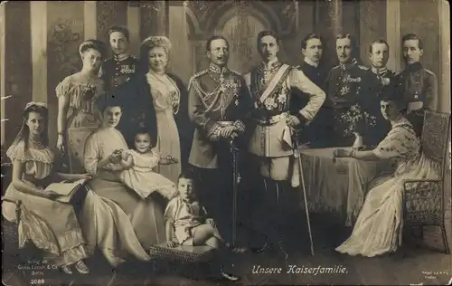 Ak Die deutsche Kaiserfamilie, Kaiser Wilhelm II, Kaiserin Auguste Viktoria, Kronprinz, Cecilie