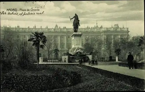 Ak Madrid Spanien, Plaza de Oriente, Denkmal