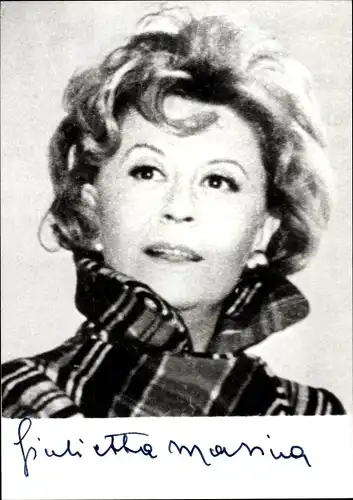 Foto Ak Schauspielerin Giulietta Masina, Portrait, Autogramm