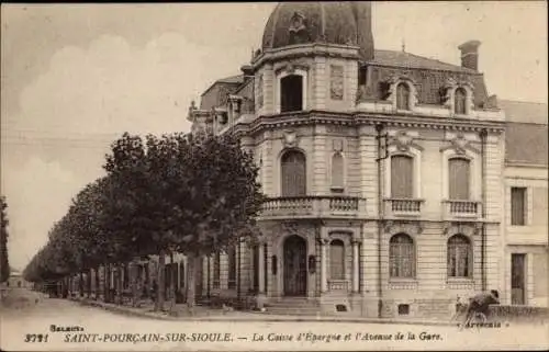 Ak Saint Pourçain an der Sioule Allier, Avenue de la Gare, Caisse d'Epargne