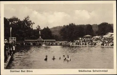 Ak Bad Bibra im Burgenlandkreis, Städtisches Schwimmbad, Besucher