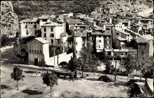 Ak Entrevaux Alpes de Haute Provence, Das Nationaltor