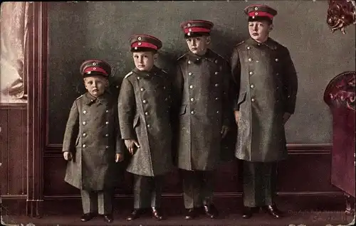 Ak Die kronprinzlichen Söhne, Preußische Prinzen in Feldgrau, Uniform, Liersch 7166