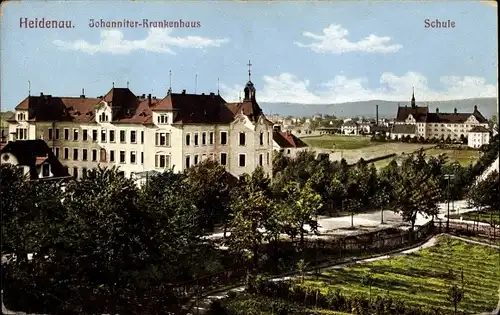 Ak Heidenau in Sachsen, Johanniter Krankenhaus, Schule, Teilansicht der Stadt