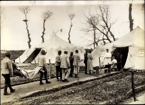 Foto Von der Saloniki Front, Leichtverwundete in einem einem türkischen Feldlazarett