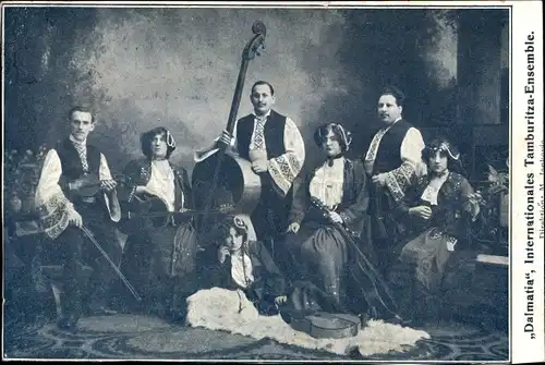 Ak Dalmatia, Internationales Tamburitza Ensemble, Musikinstrumente, Trachten