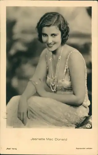 Ak Schauspielerin Jeanette MacDonald, Portrait