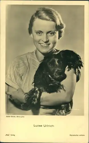 Ak Schauspielerin Luise Ullrich, Portrait, Hund