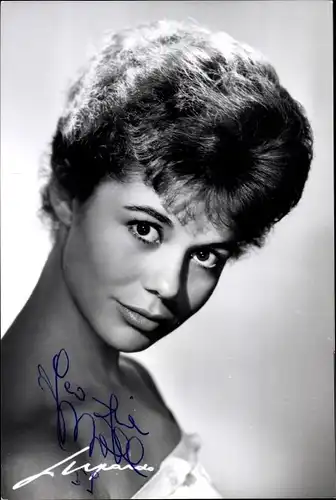 Foto Ak Schauspielerin Georgia Moll, Portrait, Autogramm