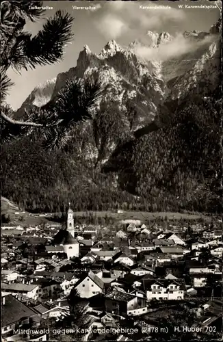 Ak Mittenwald in Oberbayern, Gesamtansicht, Karwendelgebirge