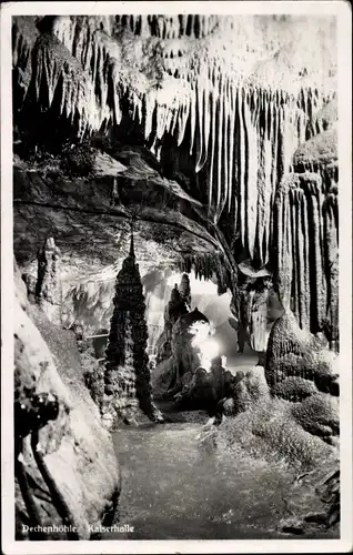 Ak Grüne Iserlohn im Märkischen Kreis, Dechenhöhle, Kaiserhalle