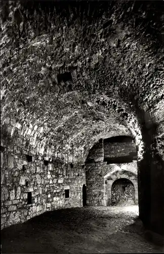 Ak Dillenburg in Hessen, Schlossruine, Große Durchfahrt unter dem Bollwerk, Jägergemach