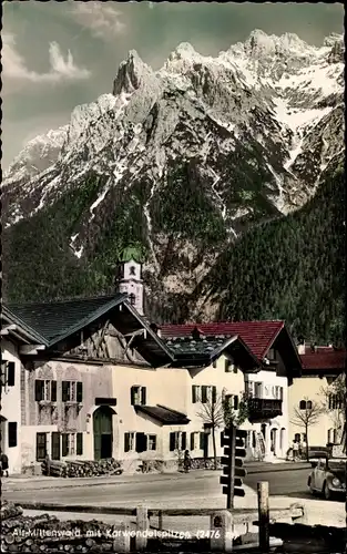 Ak Mittenwald in Oberbayern, Teilansicht, Karwendelspitze