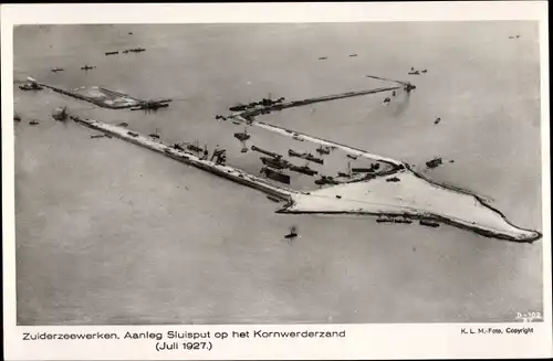 Ak Kornwerderzand Friesland Niederlande, Aanleg Sluitsput Juli 1927, Fliegeraufnahme KLM